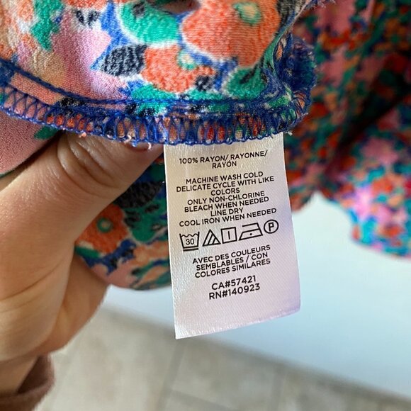 LOFT Daisy Double V Peplum Shell Serene Sapphire Size Medium - Picture 5 of 7